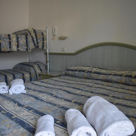 Hotel Ginevra E Residence Cattolica Luaran gambar