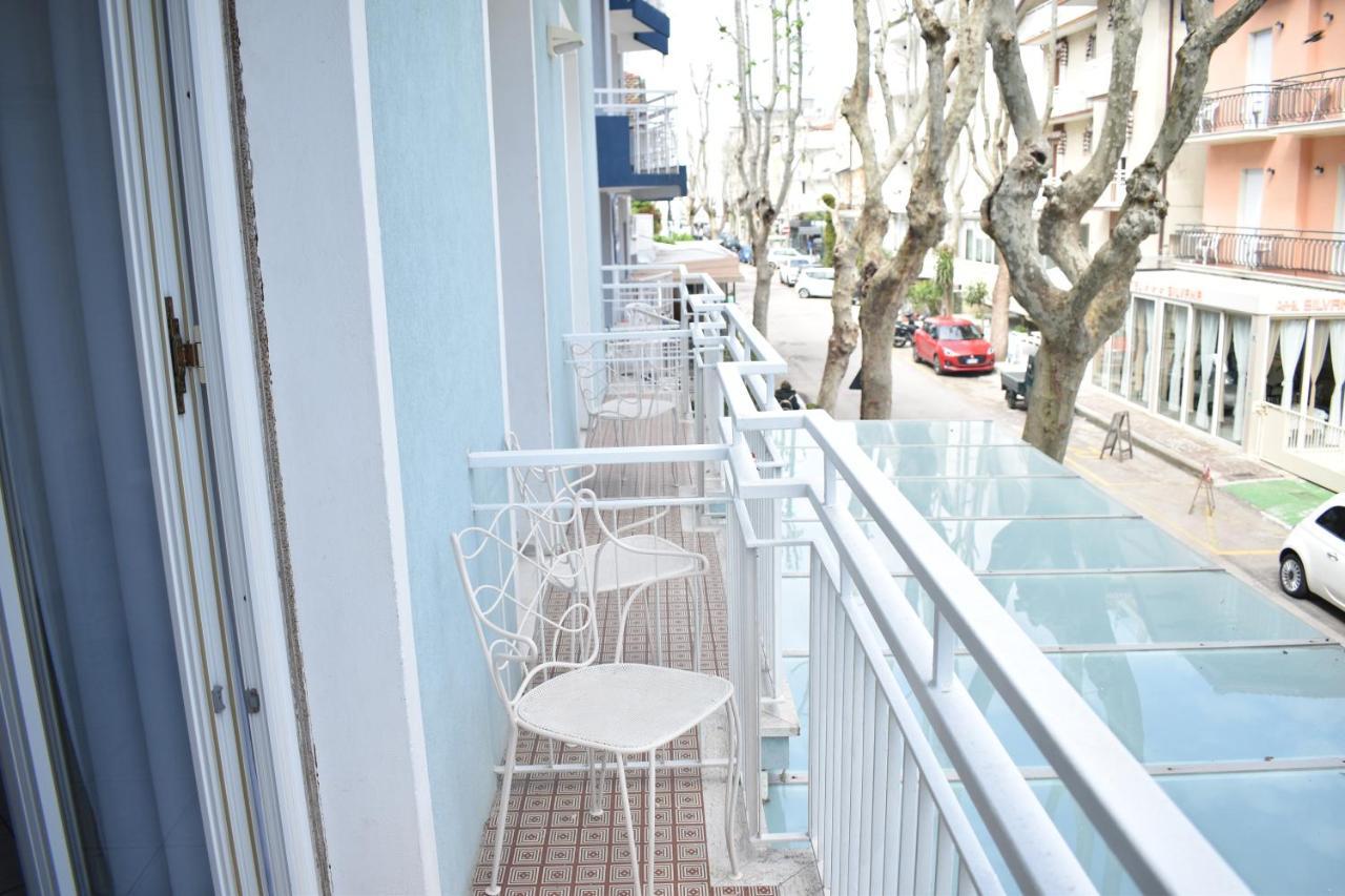 Hotel Ginevra E Residence Cattolica Luaran gambar