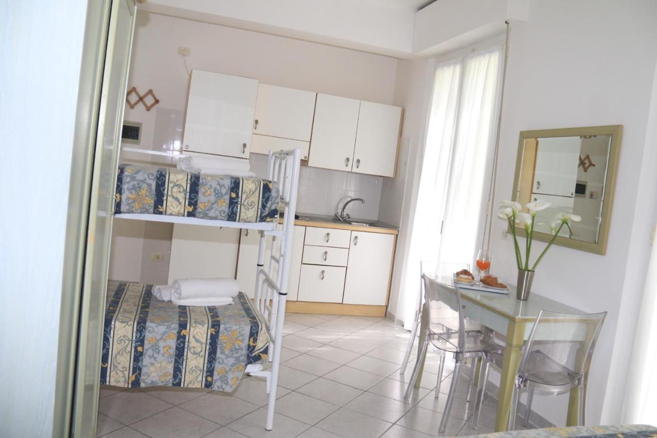 Hotel Ginevra E Residence Cattolica Luaran gambar